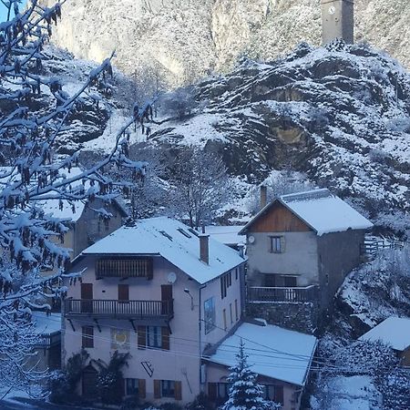 Gite Auberge Les Terres Blanches De Meolans Exteriör bild