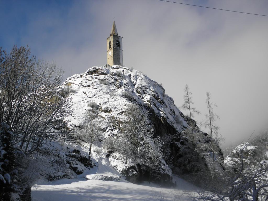 Gite Auberge Les Terres Blanches De Meolans Exteriör bild
