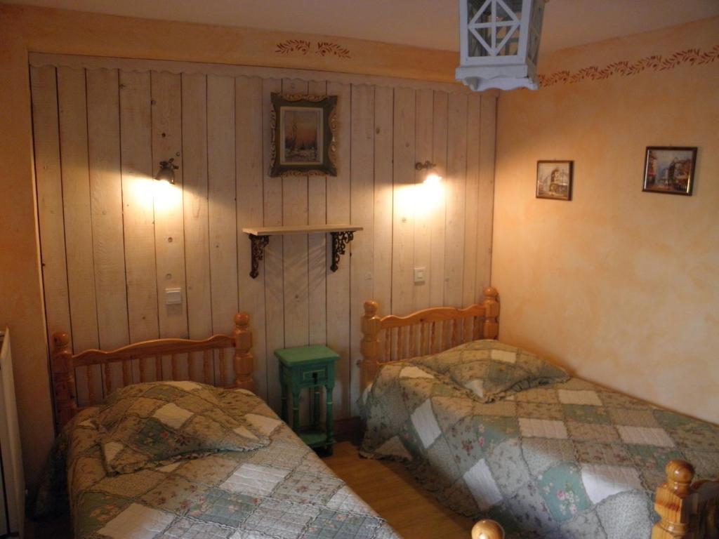 Gite Auberge Les Terres Blanches De Meolans Rum bild