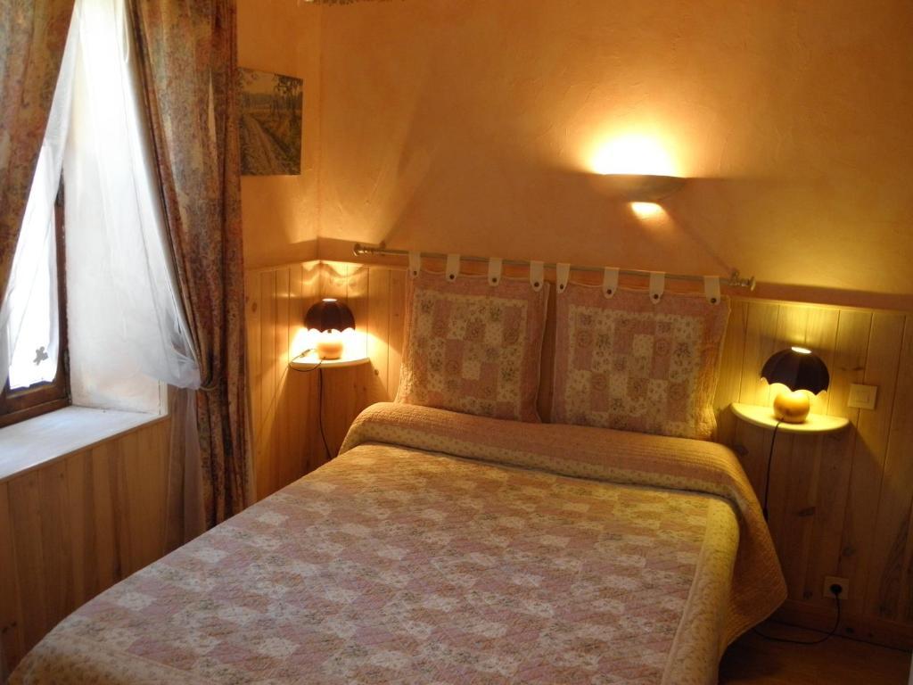Gite Auberge Les Terres Blanches De Meolans Rum bild