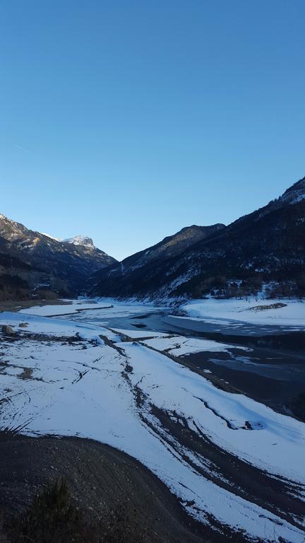 Gite Auberge Les Terres Blanches De Meolans Exteriör bild