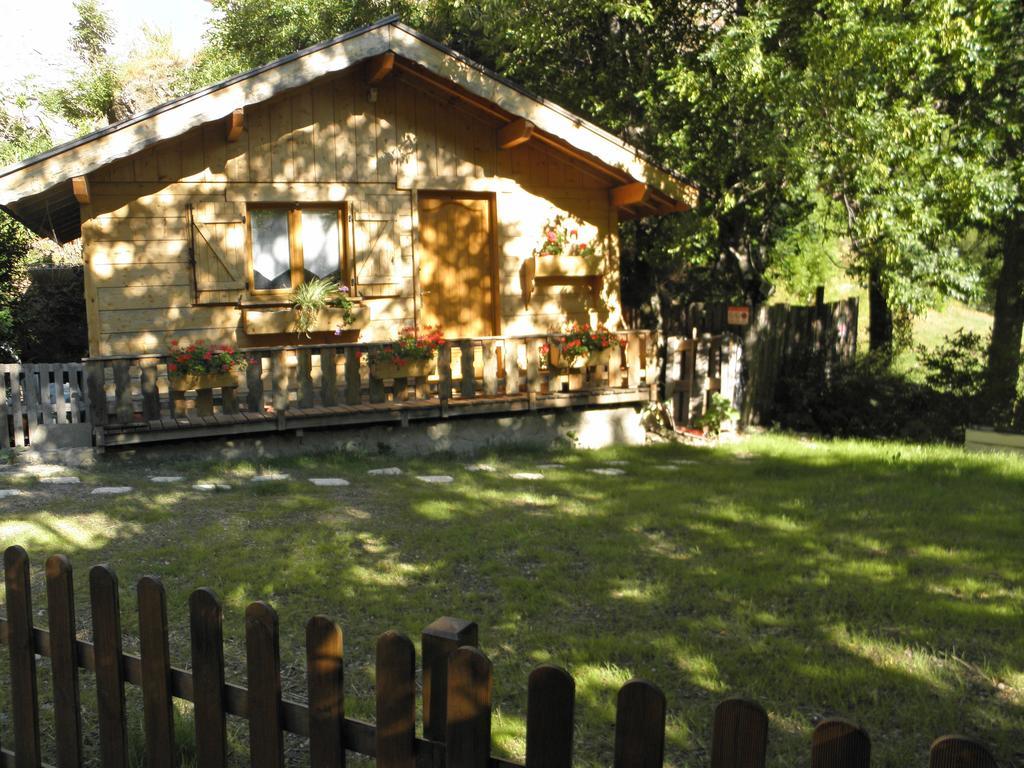Gite Auberge Les Terres Blanches De Meolans Exteriör bild