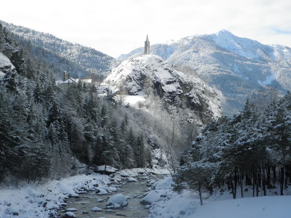 Gite Auberge Les Terres Blanches De Meolans Exteriör bild
