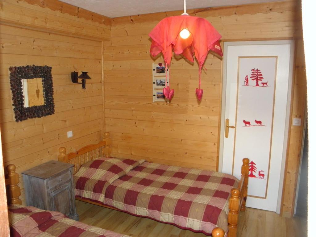 Gite Auberge Les Terres Blanches De Meolans Rum bild
