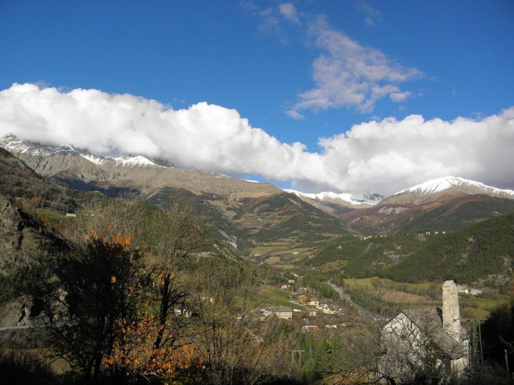 Gite Auberge Les Terres Blanches De Meolans Rum bild