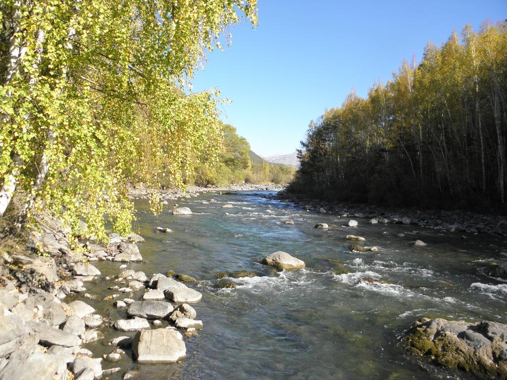 Gite Auberge Les Terres Blanches De Meolans Exteriör bild
