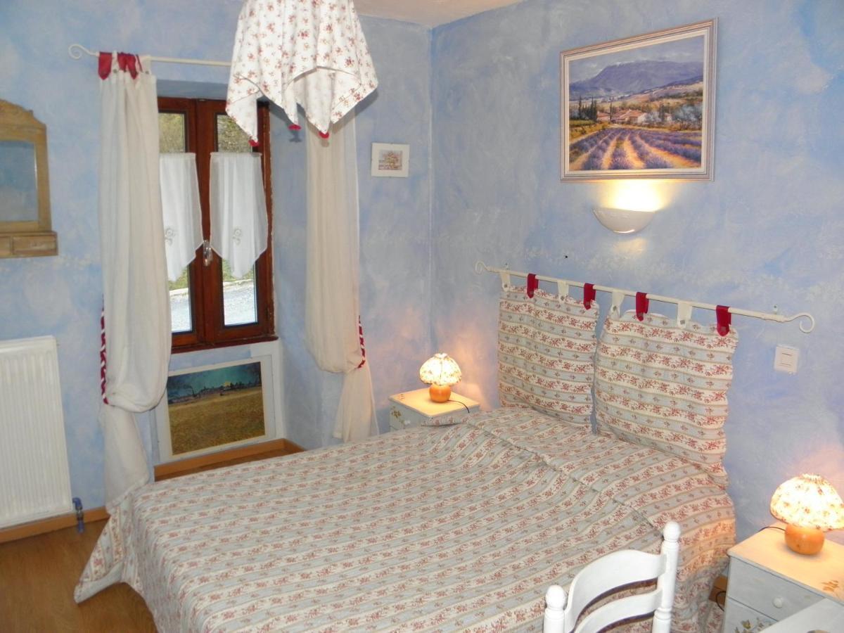 Gite Auberge Les Terres Blanches De Meolans Rum bild